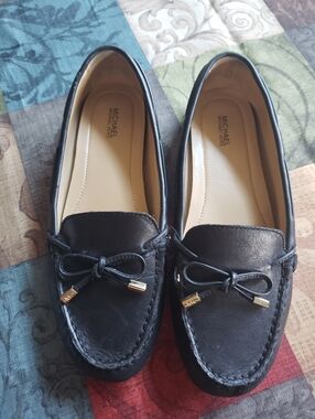 Michael Kors Shoes Womens Sz 9M Black Daisy Moc Leather Loafers Driving